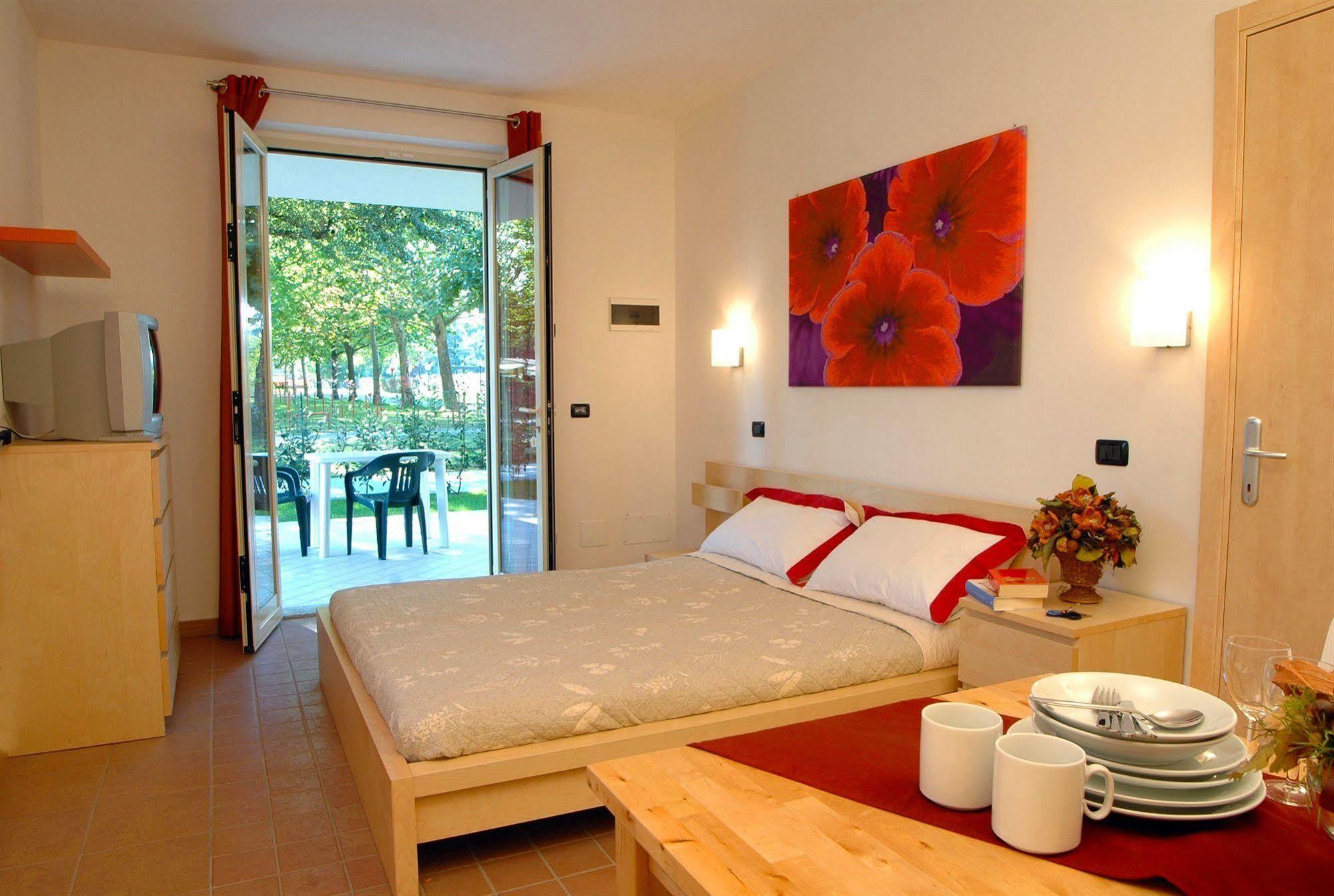 Residence Alice Dormelletto Εξωτερικό φωτογραφία